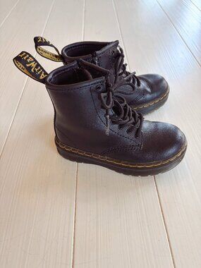 Kids' Zavala Dr. Marten Boots (US 8)